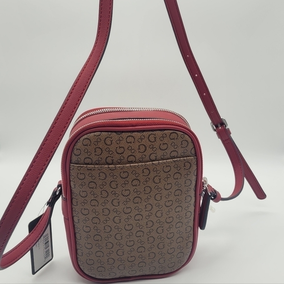New Guess Crossbody Shoulder Handbag​​​ - Picture 2 of 10